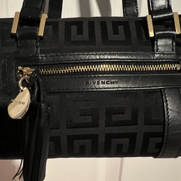 Authentic Give nchy handbag - Picture 12 of 13